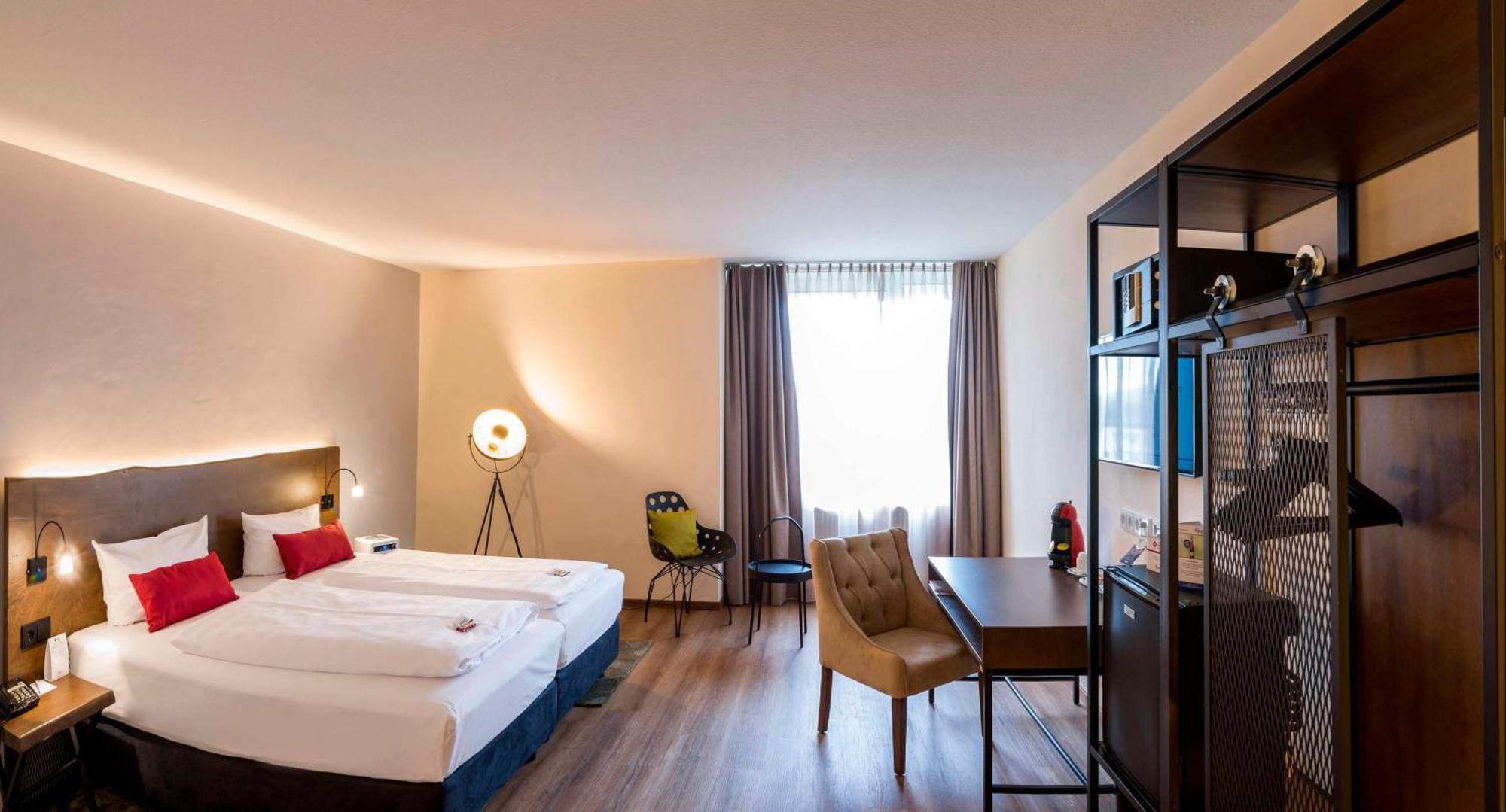 Best Western Plus Palatin Kongresshotel Віслох Екстер'єр фото